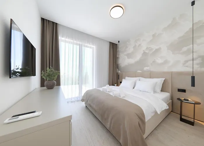 Cloud 9 D5 Villa *