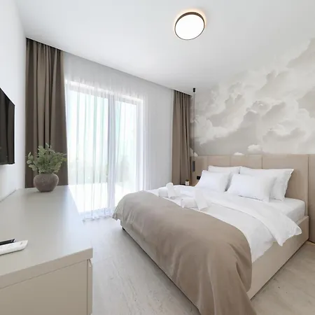 Cloud 9 D5 Vila *