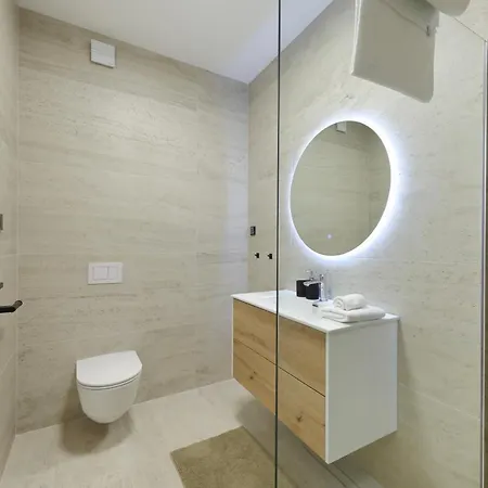 Cloud 9 D5 Villa Tkon