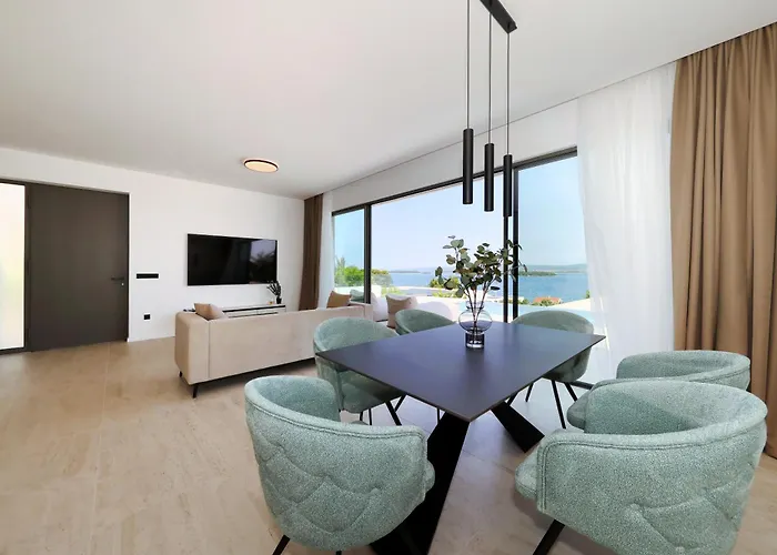 Cloud 9 D5 Villa Tkon