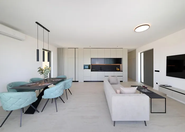 Cloud 9 D5 Villa